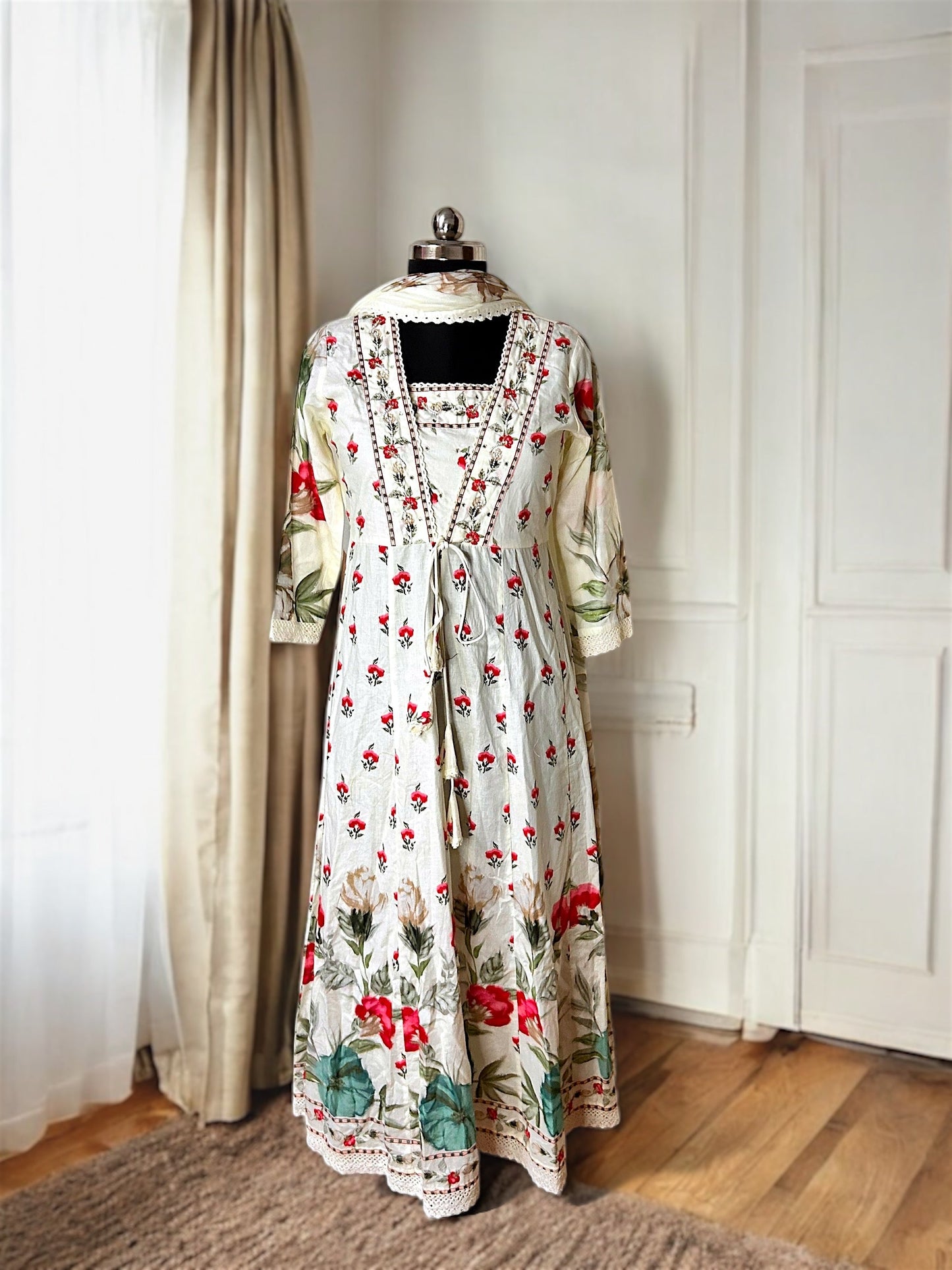 White Floral Anarkali Suit Set - House of Mirae